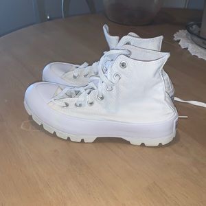 Womens High Top CONVERSE Chuck Taylor. Size 6 Tennis Shoes .